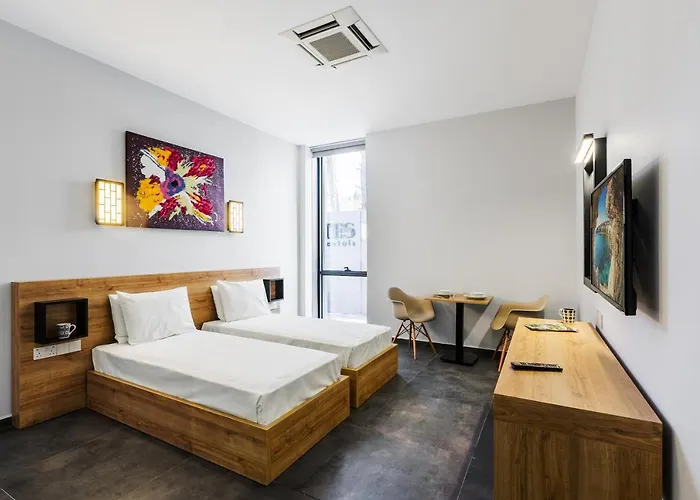 G Suites Luxury Rentals